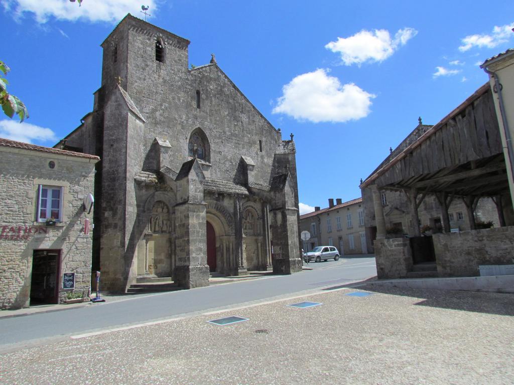 L'Ancien Hotel De Ville Foussais ภายนอก รูปภาพ