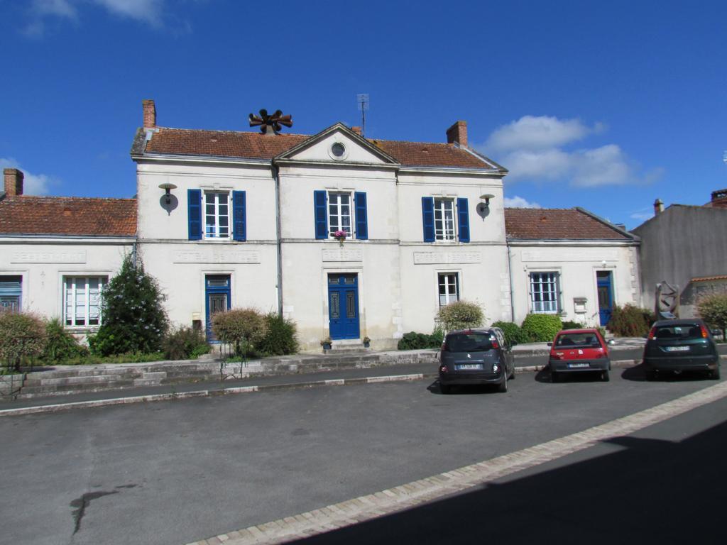 L'Ancien Hotel De Ville Foussais ภายนอก รูปภาพ